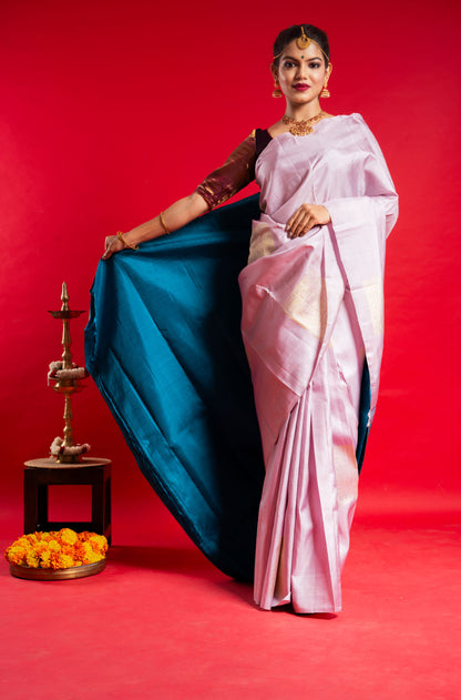 Shrivvi Baby Pink Silk Saree With Blue Border