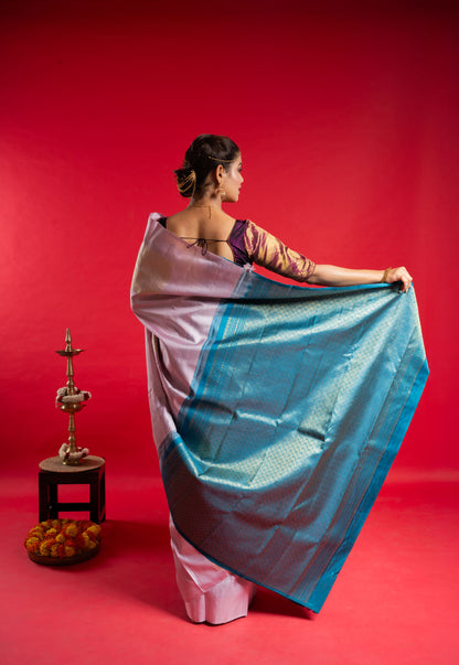 Shrivvi Baby Pink Silk Saree With Blue Border