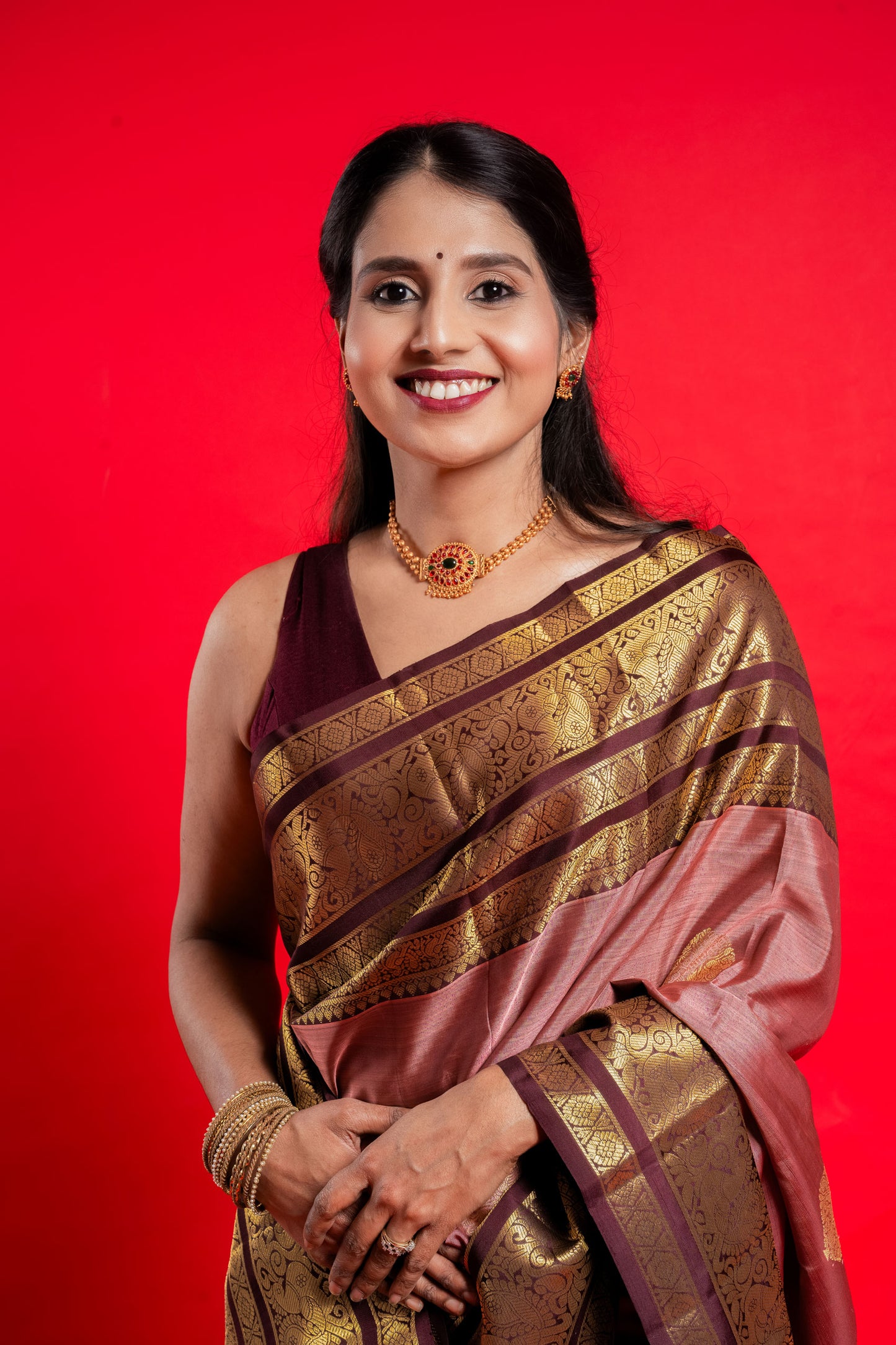 Shrivvi Pink Silk Saree With Brown Border