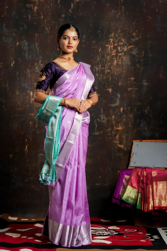 shrivvi-lavender-silk-saree-with-silver-buta-work-&-green-pallu