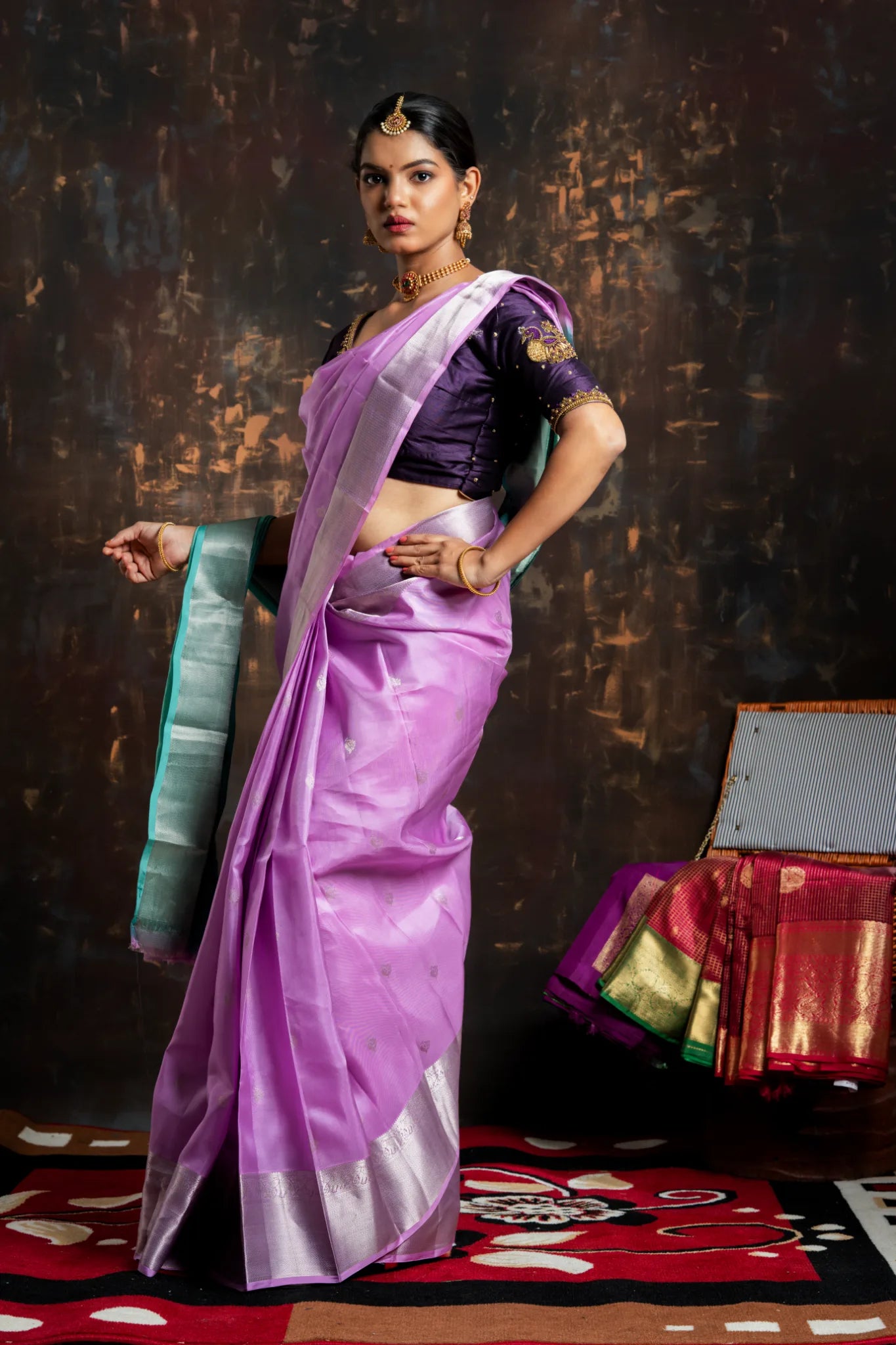 Shrivvi Lavender Silk Saree With Silver Buta Work & Green Pallu